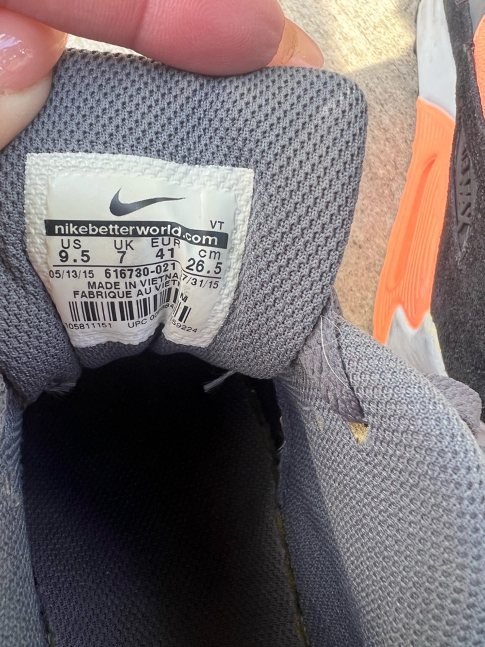 Nike Gray and Orange Women's Athletic Sneakers Vintage ‘15 in Good Condition - Picture 5 of 5